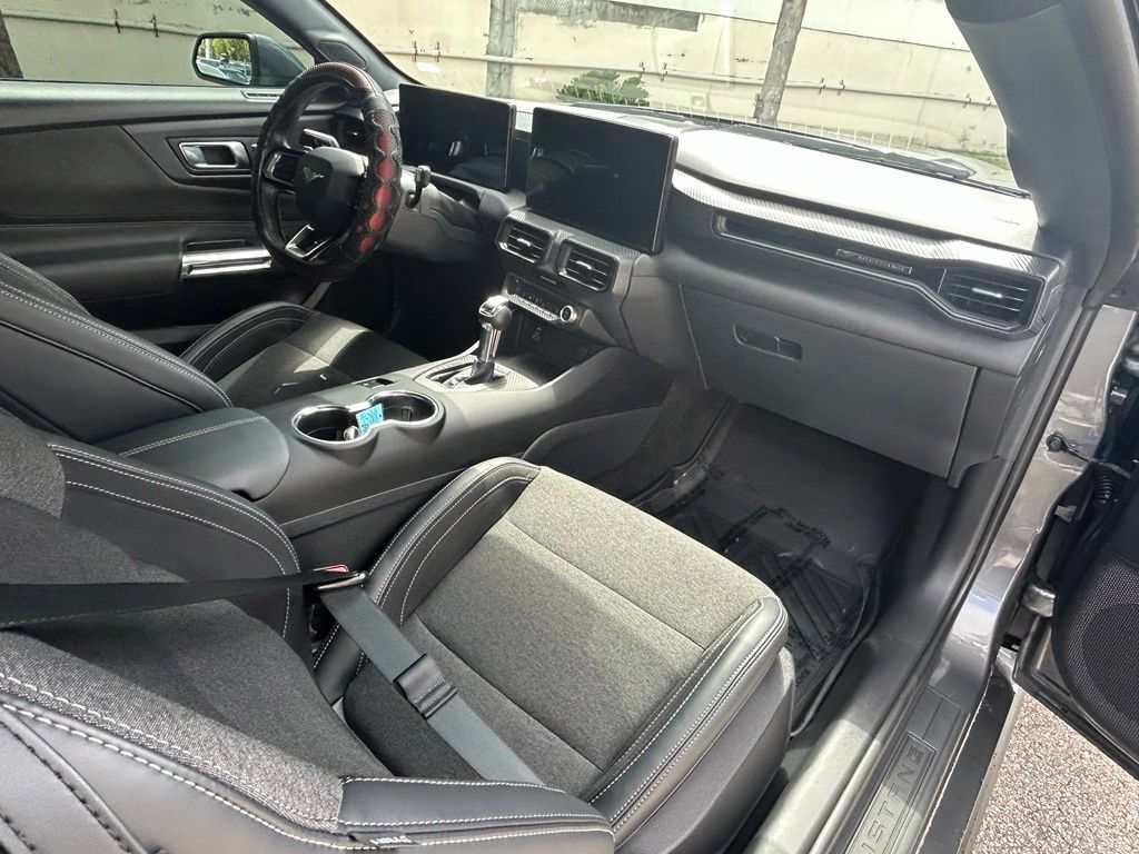 Used 2025 Gray Ford GT image 28