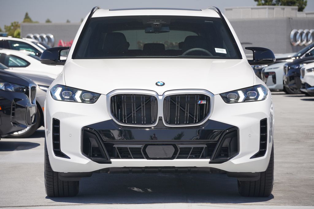 2025 BMW X5 M60i 2