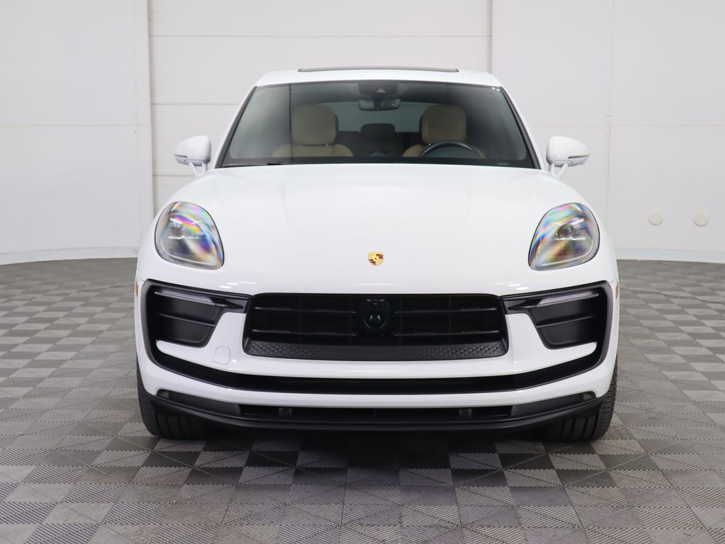 2023 Porsche Macan  2