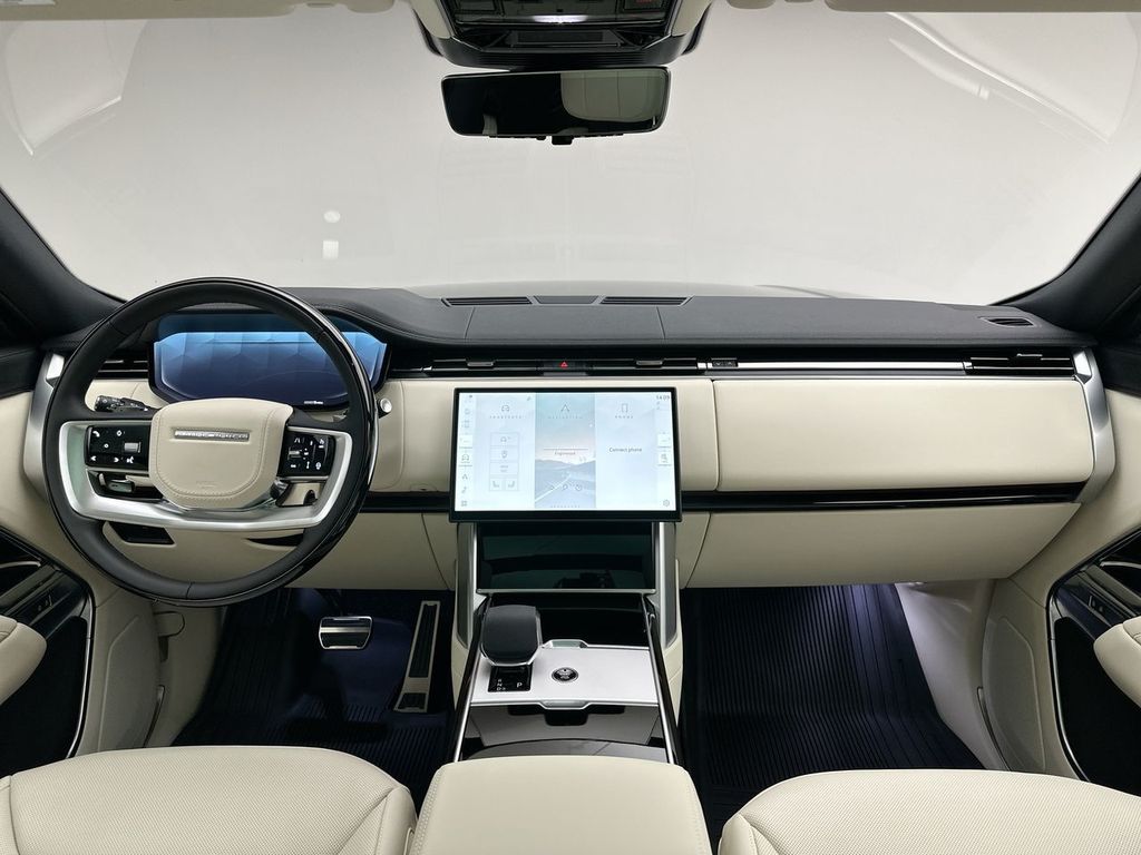 Thumbnail: 2026 Land Rover Range Rover - 8