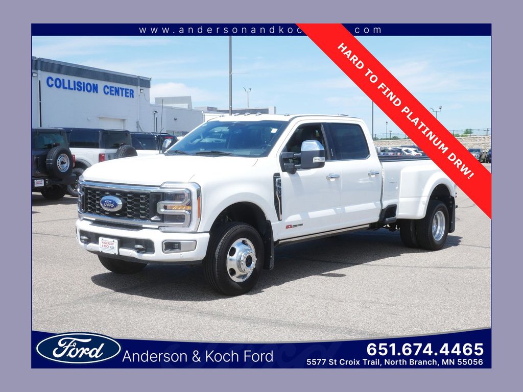 Star White Metallic Tri-Coat 2023 Ford F-350 Super Duty Pickup Truck Four-Wheel Drive Automatic