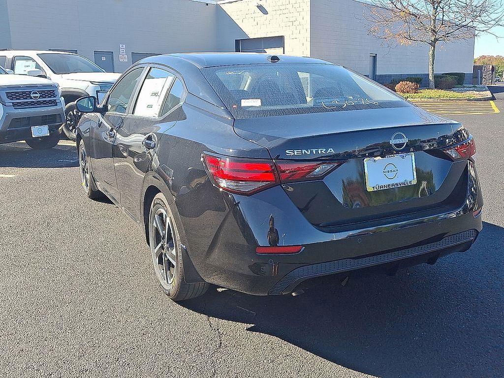 Thumbnail: 2025 Nissan Sentra - 3