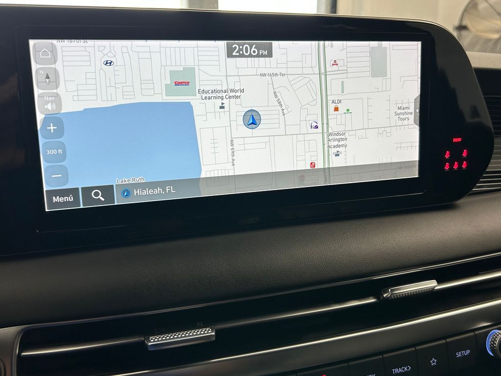 Used 2024 Robust Emerald Hyundai Calligraphy image 21