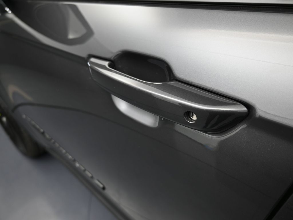 New 2025 Baltic Gray Metallic Clearcoat Jeep Altitude X image 27