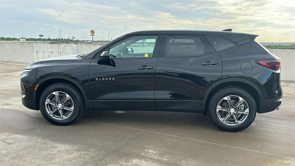 2025 Chevrolet Blazer LT - 8