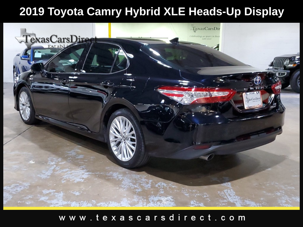 2019 Toyota Camry Hybrid XLE 12