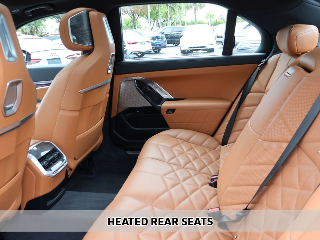 Used 2023 Red BMW 740i image 9