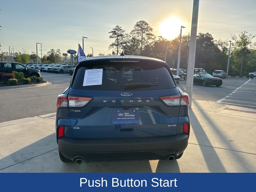 2022 Ford Escape SE
