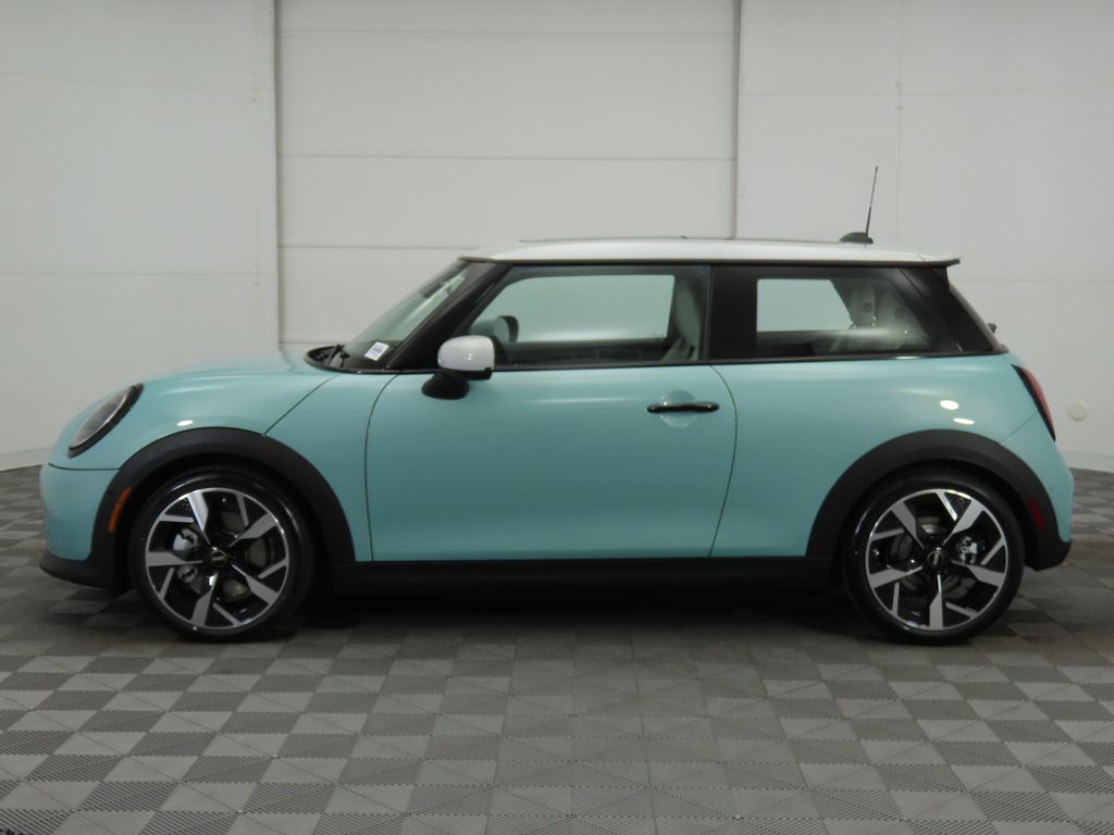 2025 MINI Cooper S 8