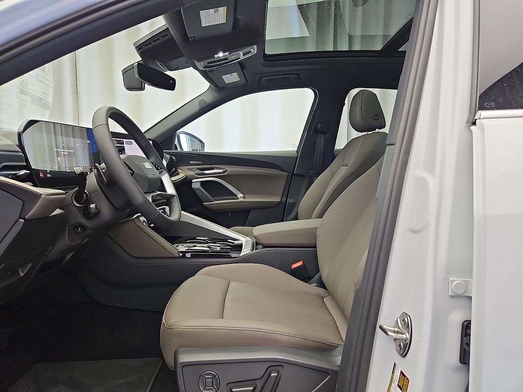 Thumbnail: 2026 Audi Q5 - 9