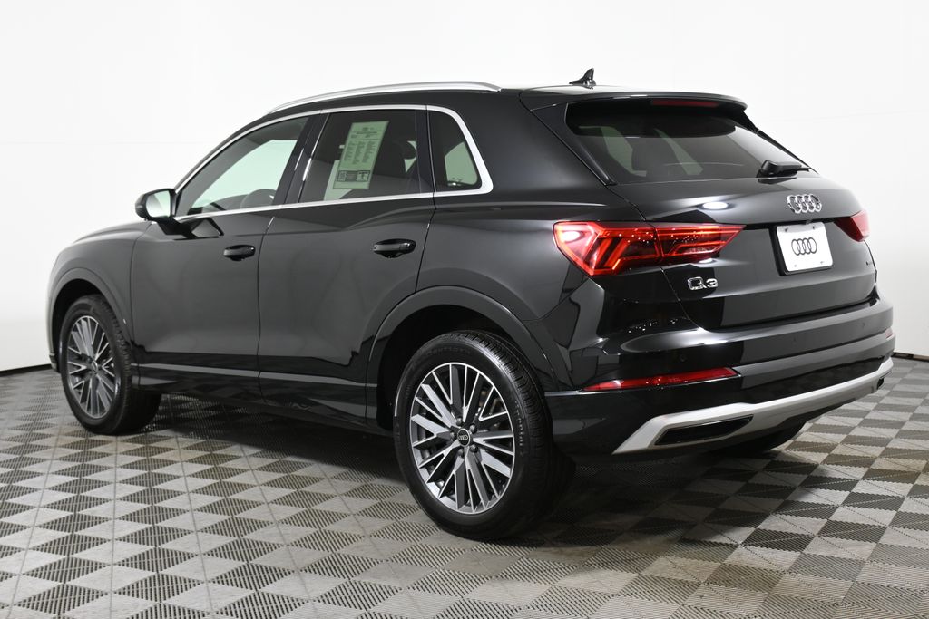 Thumbnail: 2021 Audi Q3 - 5