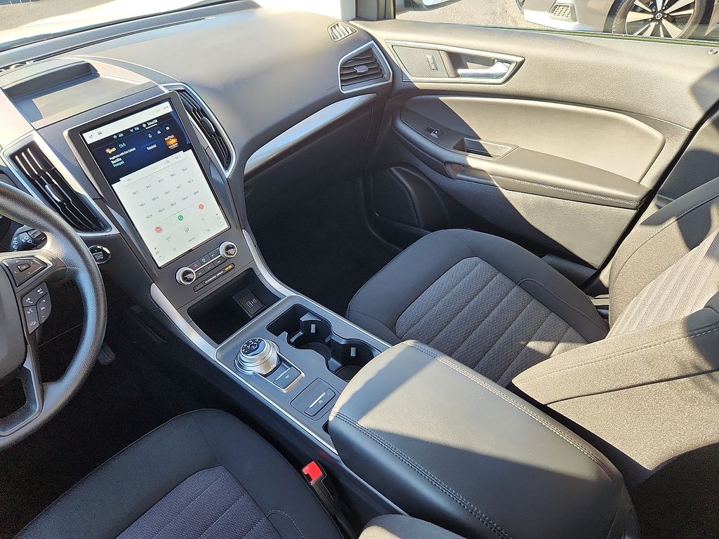 Thumbnail: 2024 Ford Edge - 14