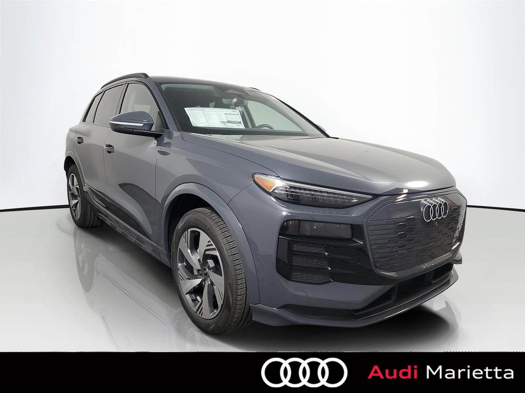 2025 Audi Q6 e-tron quattro Premium Plus