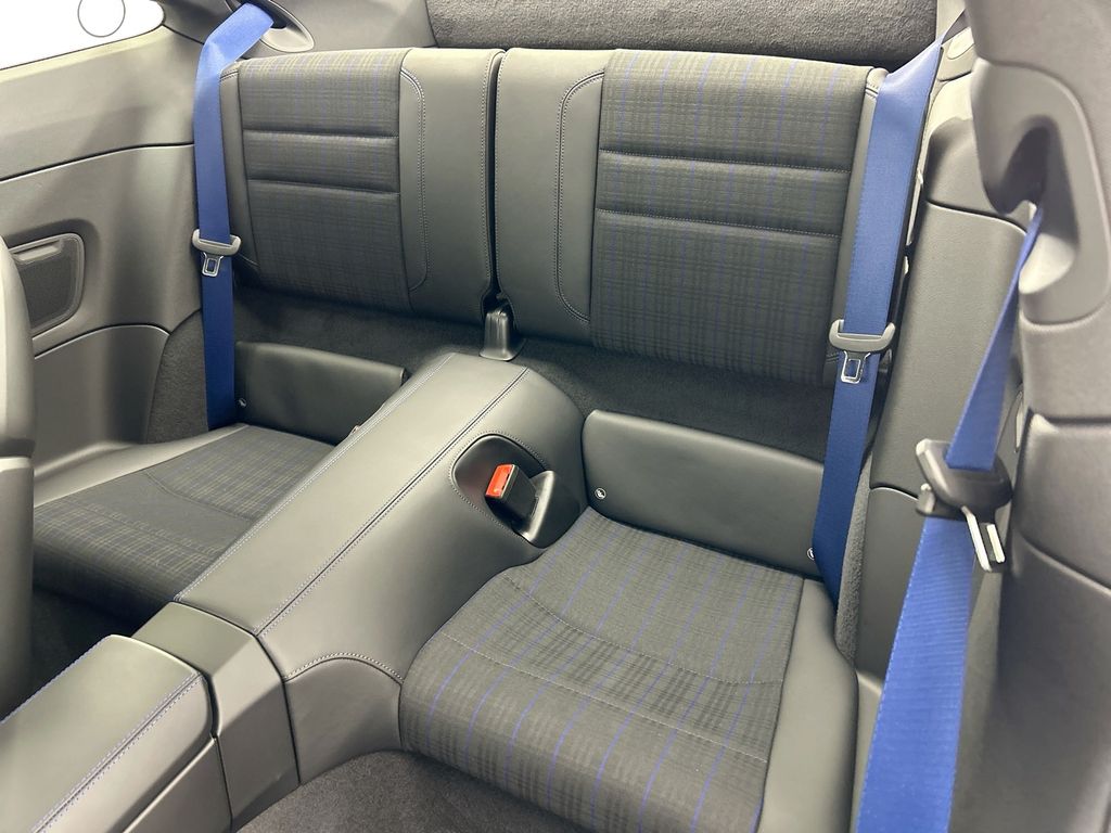 Thumbnail: 2025 Porsche 911 - 20