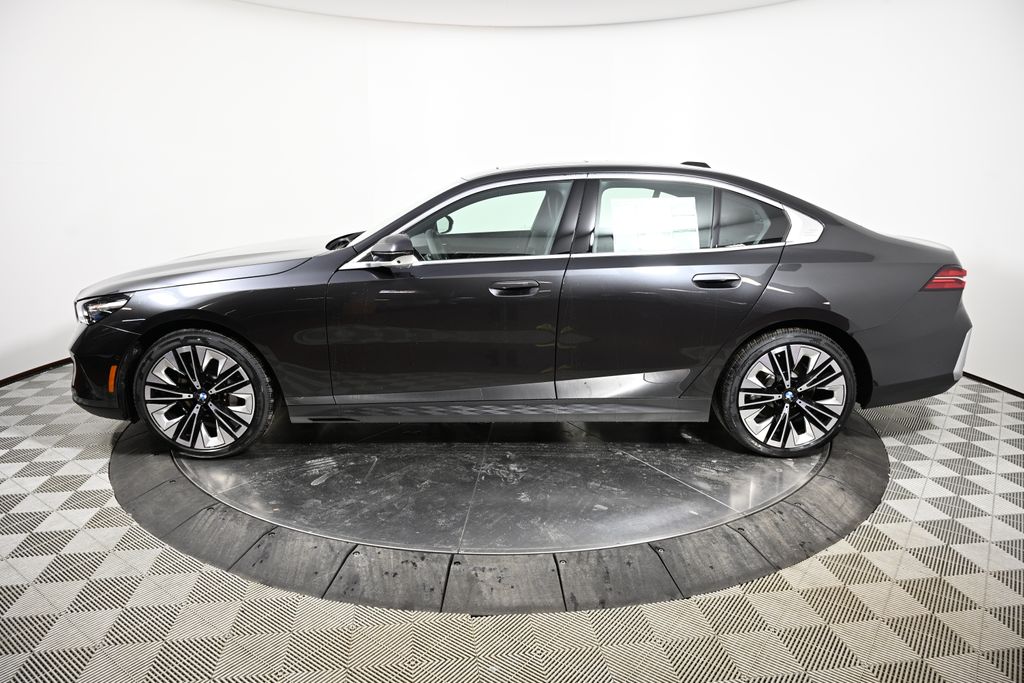 2025 BMW 5 Series 530i xDrive 2