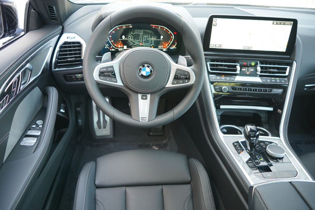 Thumbnail: 2026 BMW 8 Series - 15