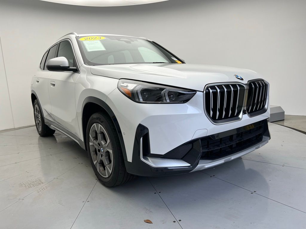 Thumbnail: 2023 BMW X1 - 2