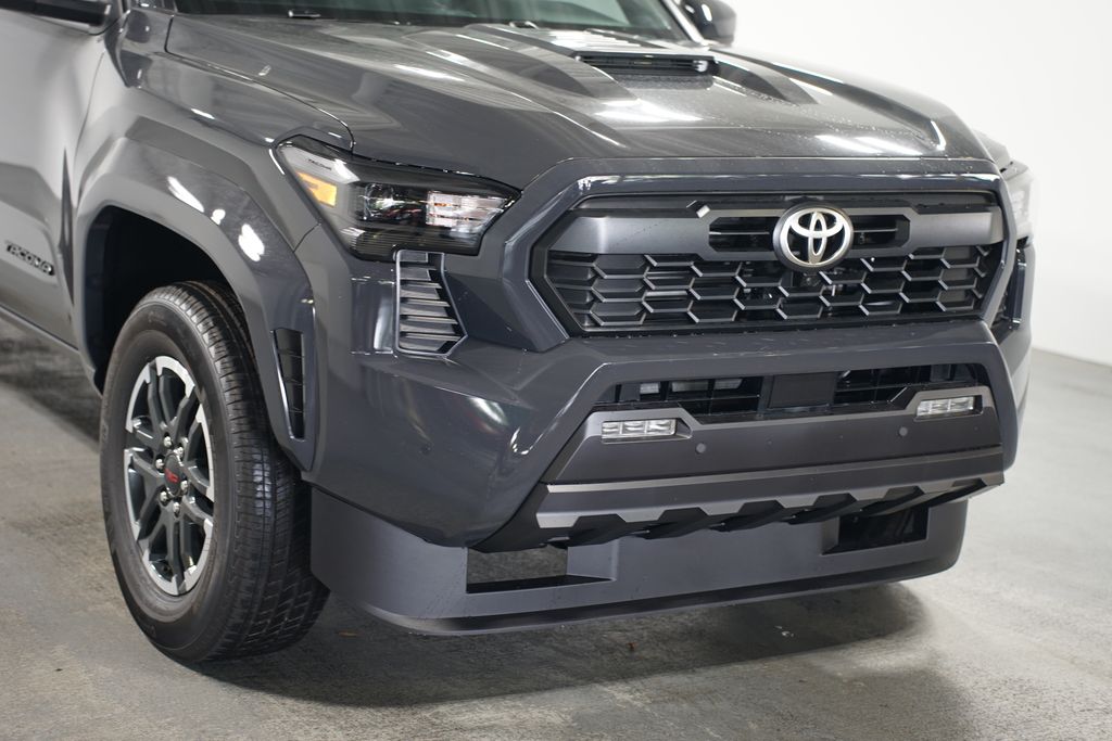 2025 Toyota Tacoma TRD Sport 4