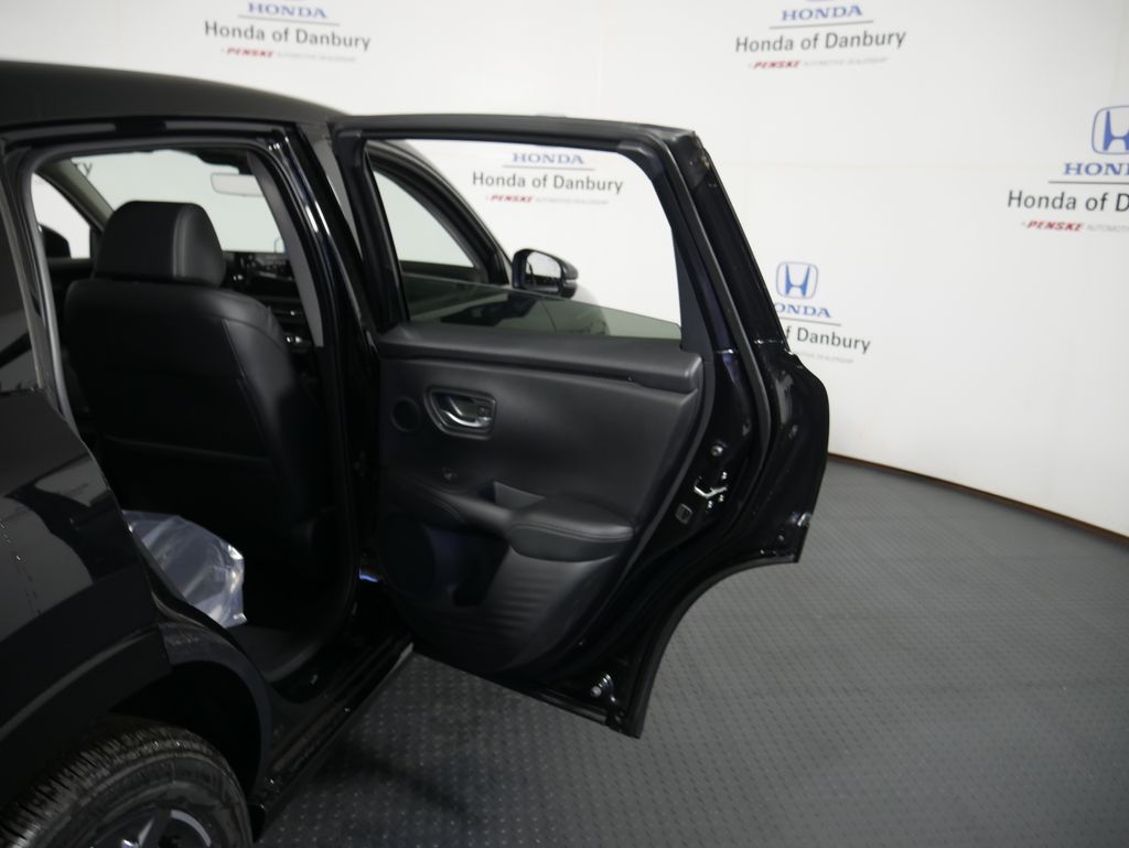Thumbnail: 2027 Honda HR-V - 6