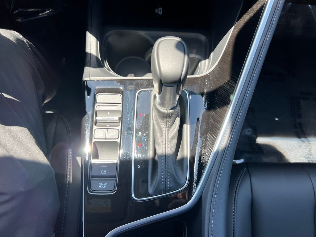 Thumbnail: 2025 Acura ADX - 19