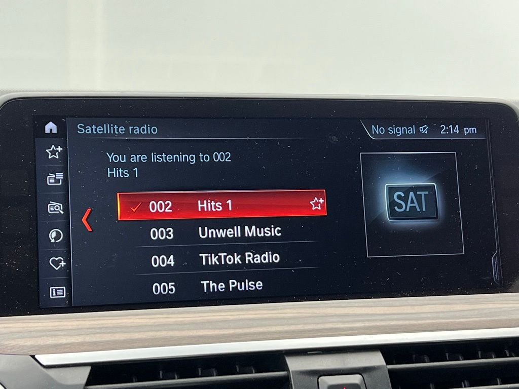 Thumbnail: 2019 BMW X4 - 14