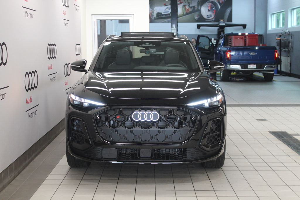 Thumbnail: 2026 Audi SQ5 - 9