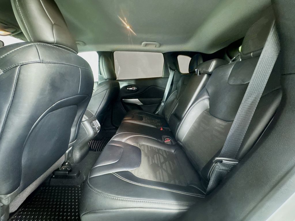 Used Car 2022 Jeep Cherokee  X For Sale Under $25,000 In Austin, Texas