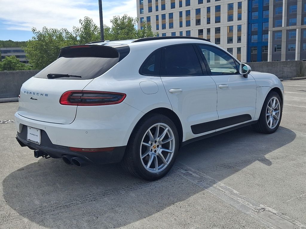 Thumbnail: 2018 Porsche Macan - 8