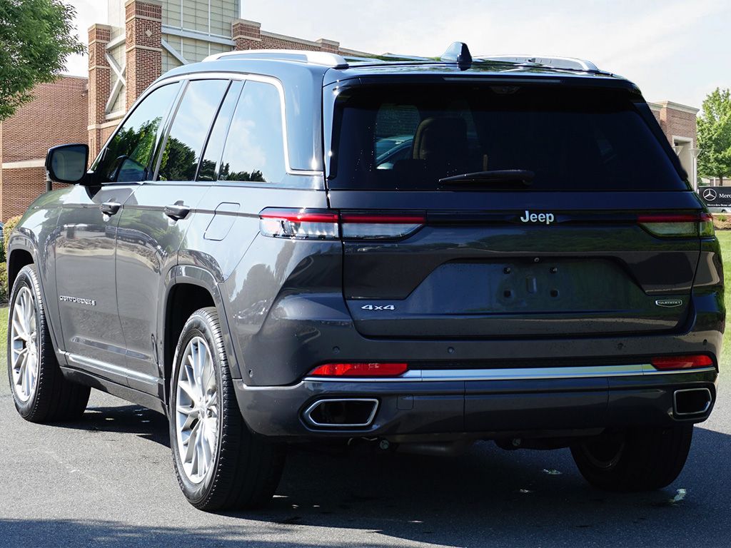 Thumbnail: 2022 Jeep Grand Cherokee - 7