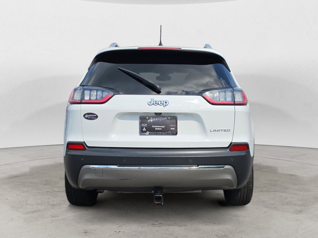 View vehicle photo 4
