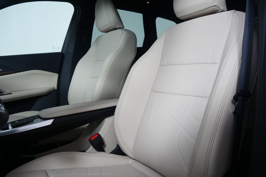2025 BMW X1 xDrive28i 10