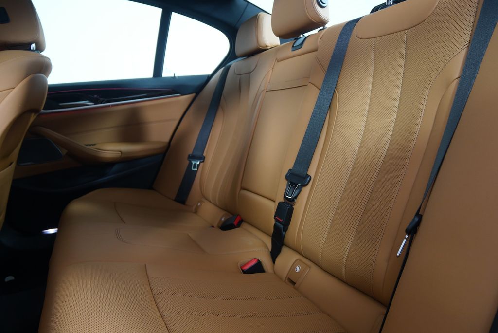 2023 BMW 5 Series 530i 16