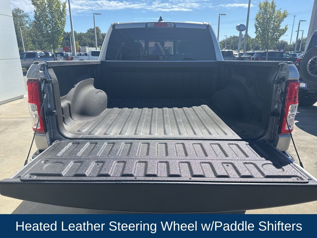 2023 Ram 1500 Big Horn Crew Cab 4x2 5'7" Box