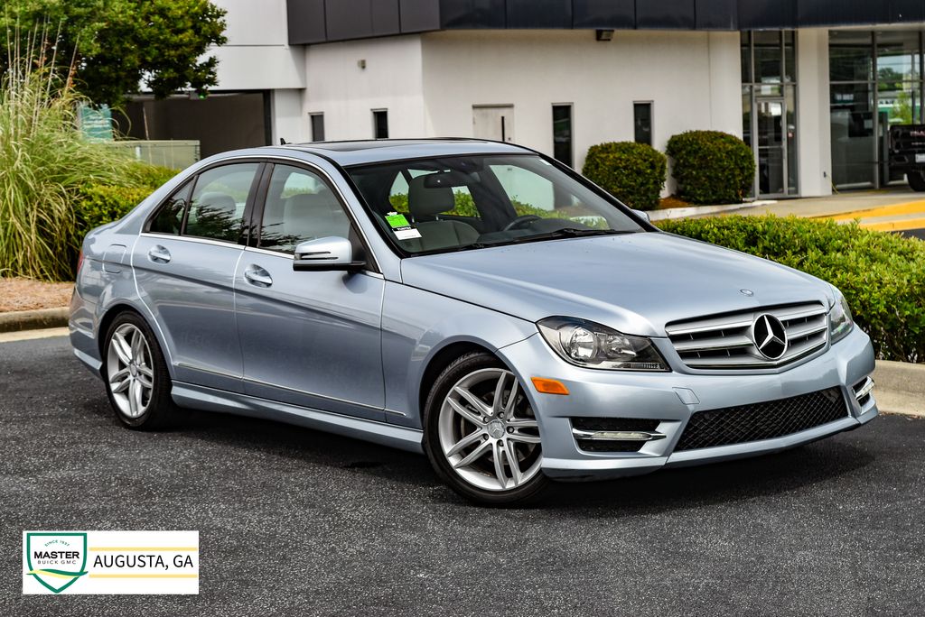 2013 Mercedes-Benz C-Class C250 Luxury's photo