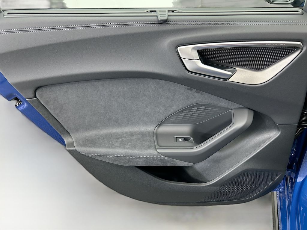 Thumbnail: 2025 Audi S5 - 26