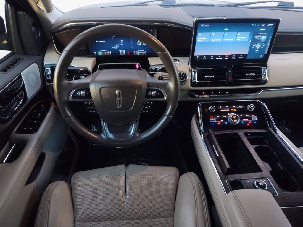 Used Car 2022 Lincoln Navigator  Reserve For Sale Under $60,000 In Austin, Texas