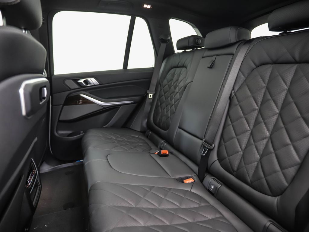 Thumbnail: 2026 BMW X5 - 22