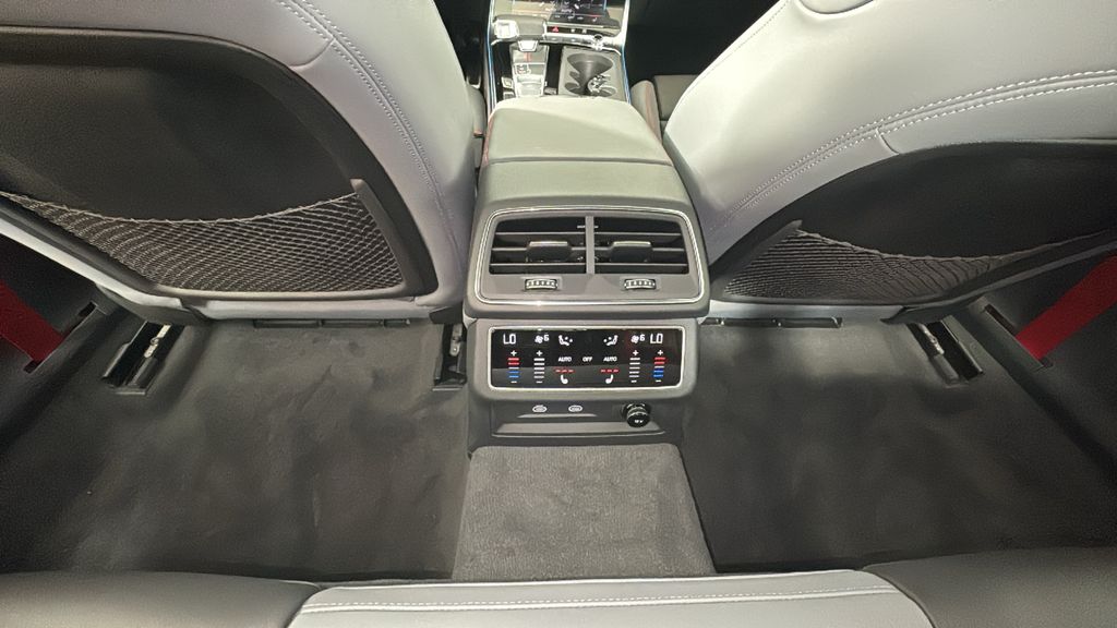 2025 Audi S7  23