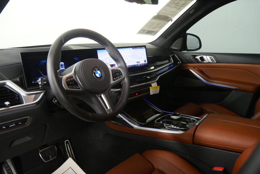 Thumbnail: 2025 BMW X7 - 12