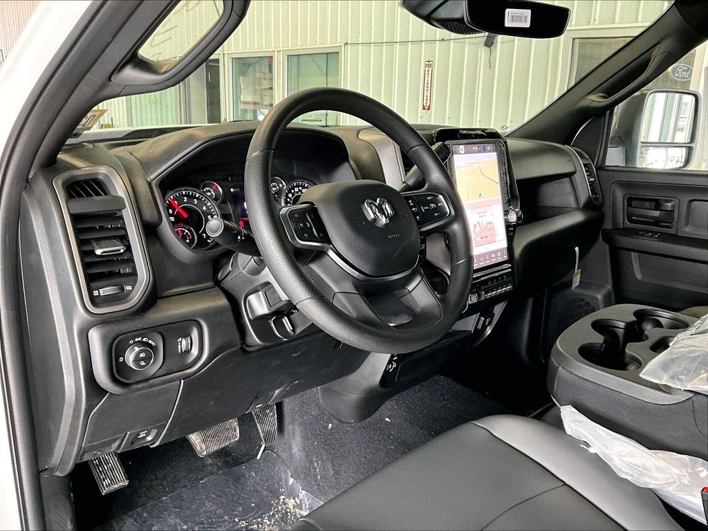 2026 Ram 2500 — photo 9