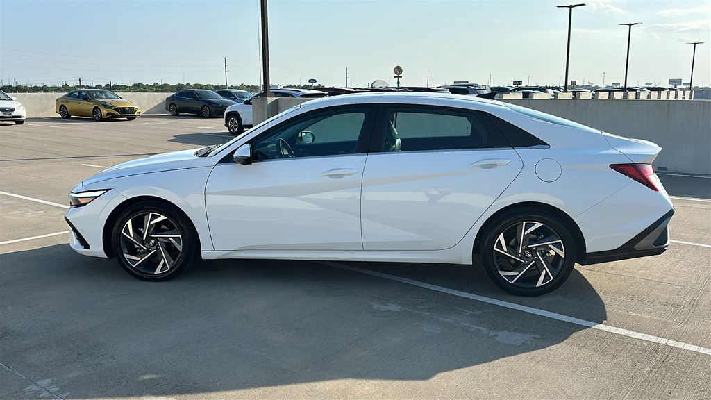 2024 Hyundai Elantra Limited White at Community Toyota