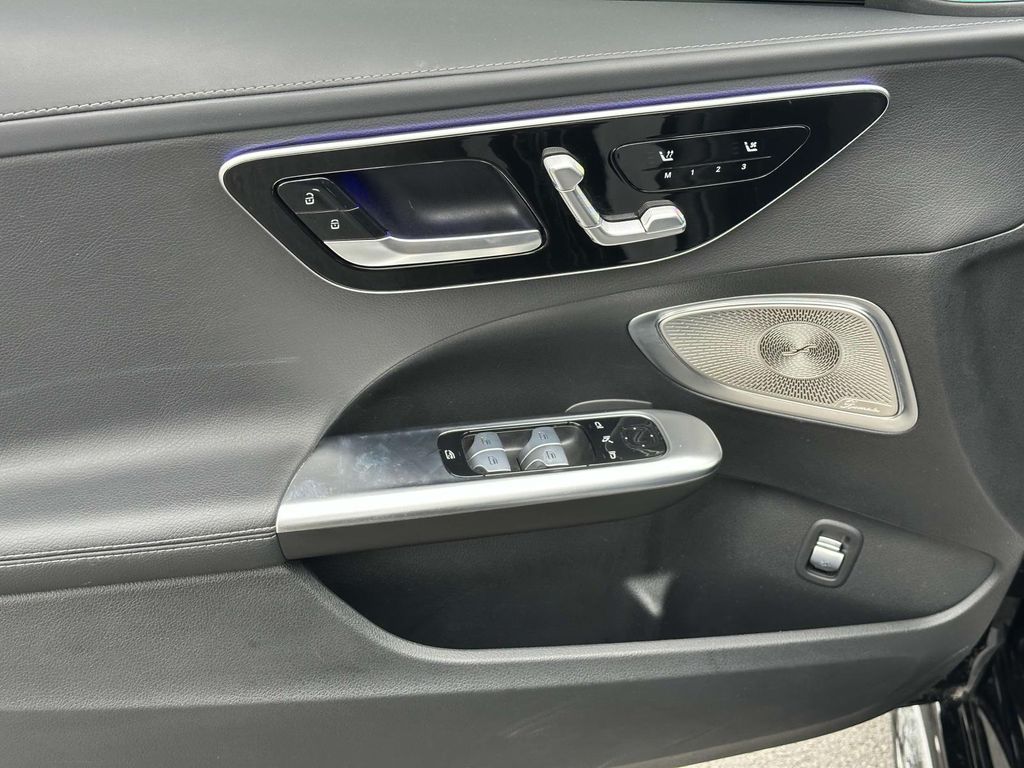 2024 Mercedes-Benz C-Class C 300 17