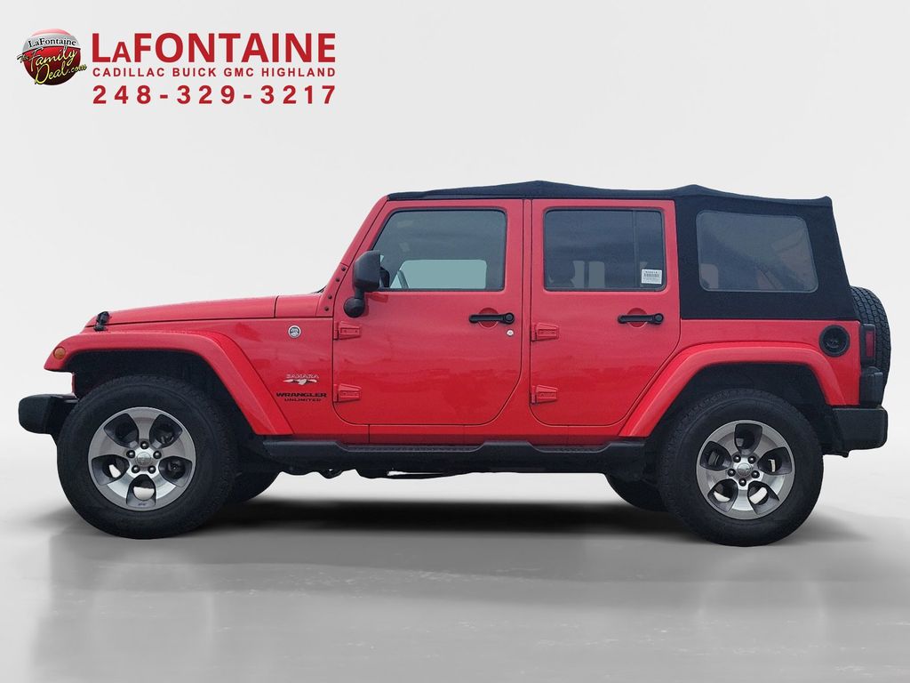 2017 Jeep Wrangler Unlimited Sahara 4