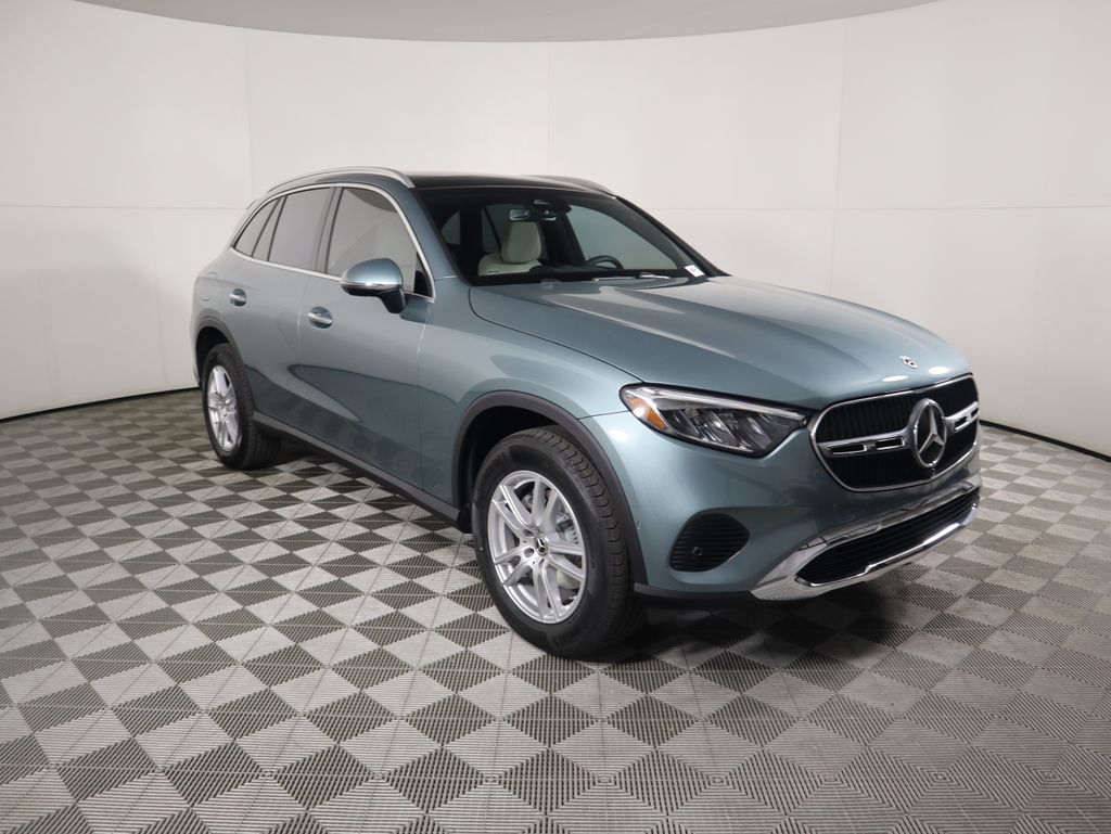 Thumbnail: 2026 Mercedes-Benz GLC - 3