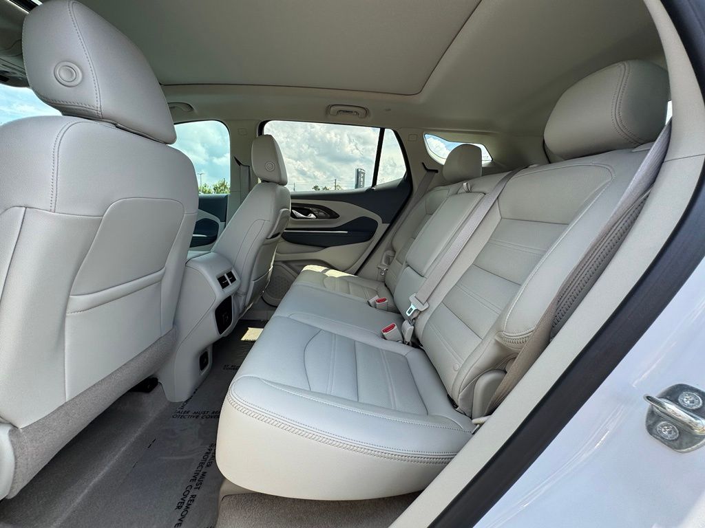 2023 GMC Terrain Denali White Frost - Jim Hudson Acura - Image 31