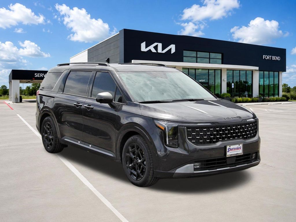 New 2026 Kia Carnival MPV Van