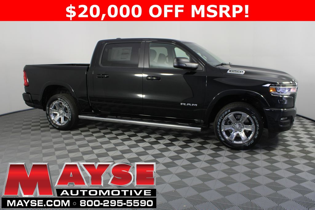 Diamond Black Crystal Pearlcoat 2026 RAM 1500 Big Horn Crew Cab 4WD Pickup Truck Four-Wheel Drive 8-Speed Automatic