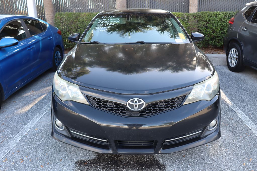 2014 Toyota Camry SE 5