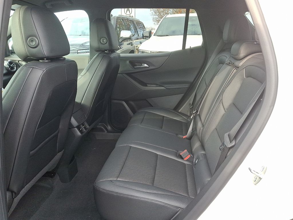 Thumbnail: 2026 Chevrolet Equinox - 5