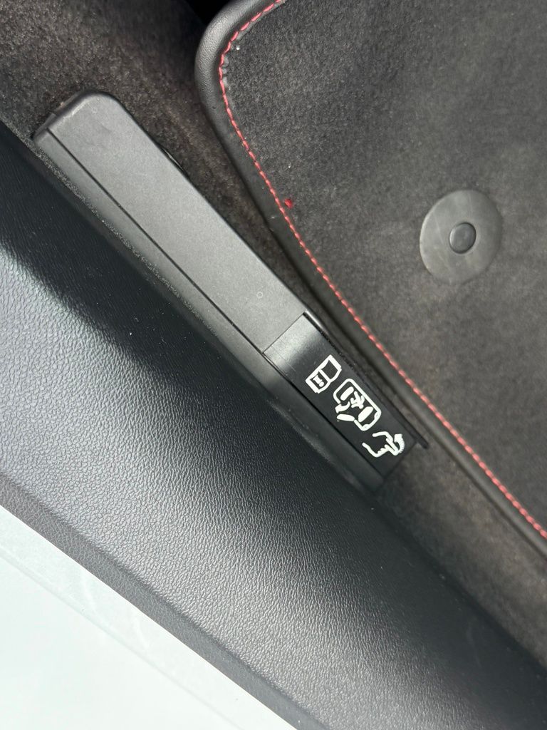 Used 2020 Gray Chevrolet Stingray image 48